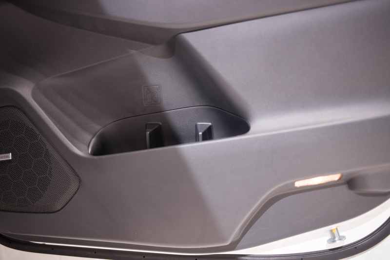 Illustration for article titled I Found All 19 Of The New Subaru Ascent's Cupholders